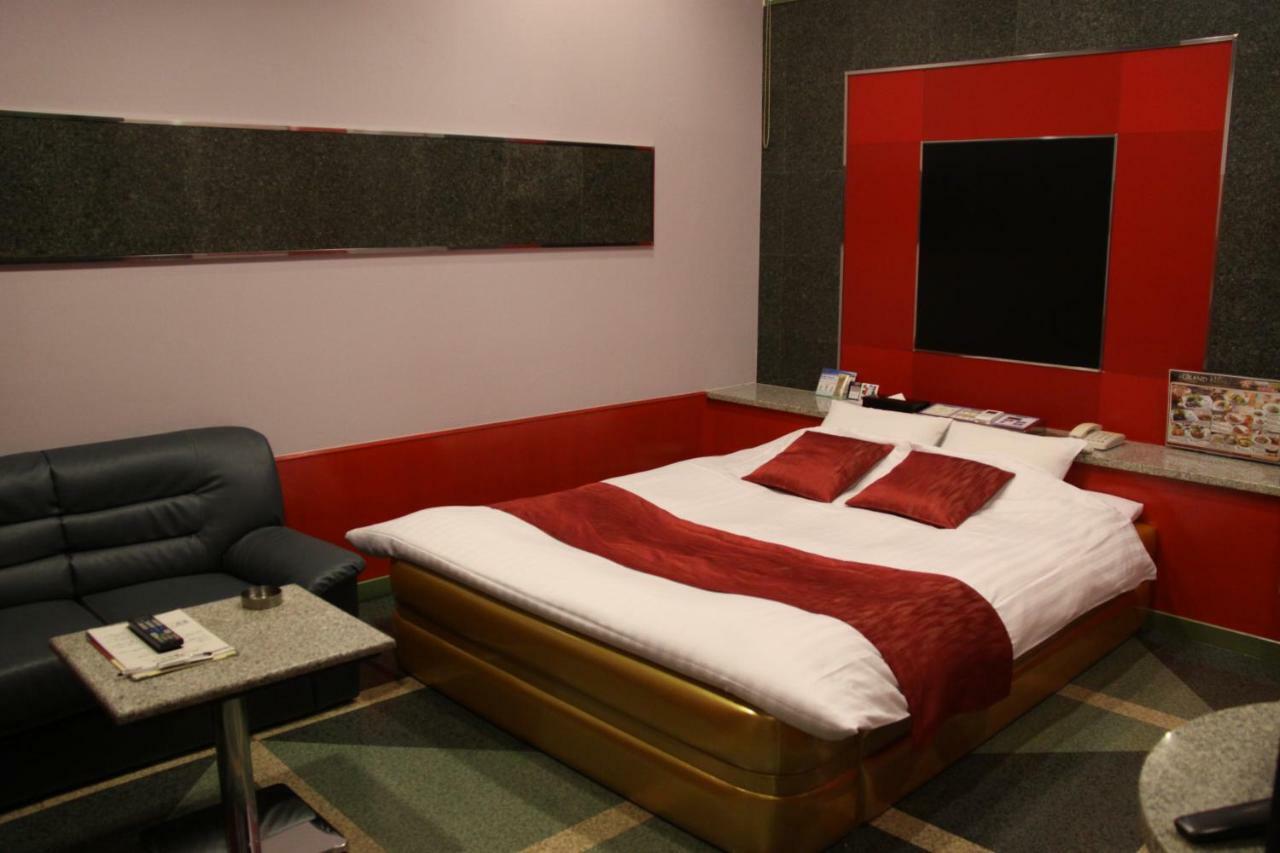 Hotel A-Style (Adults Only) Kumamoto Bagian luar foto