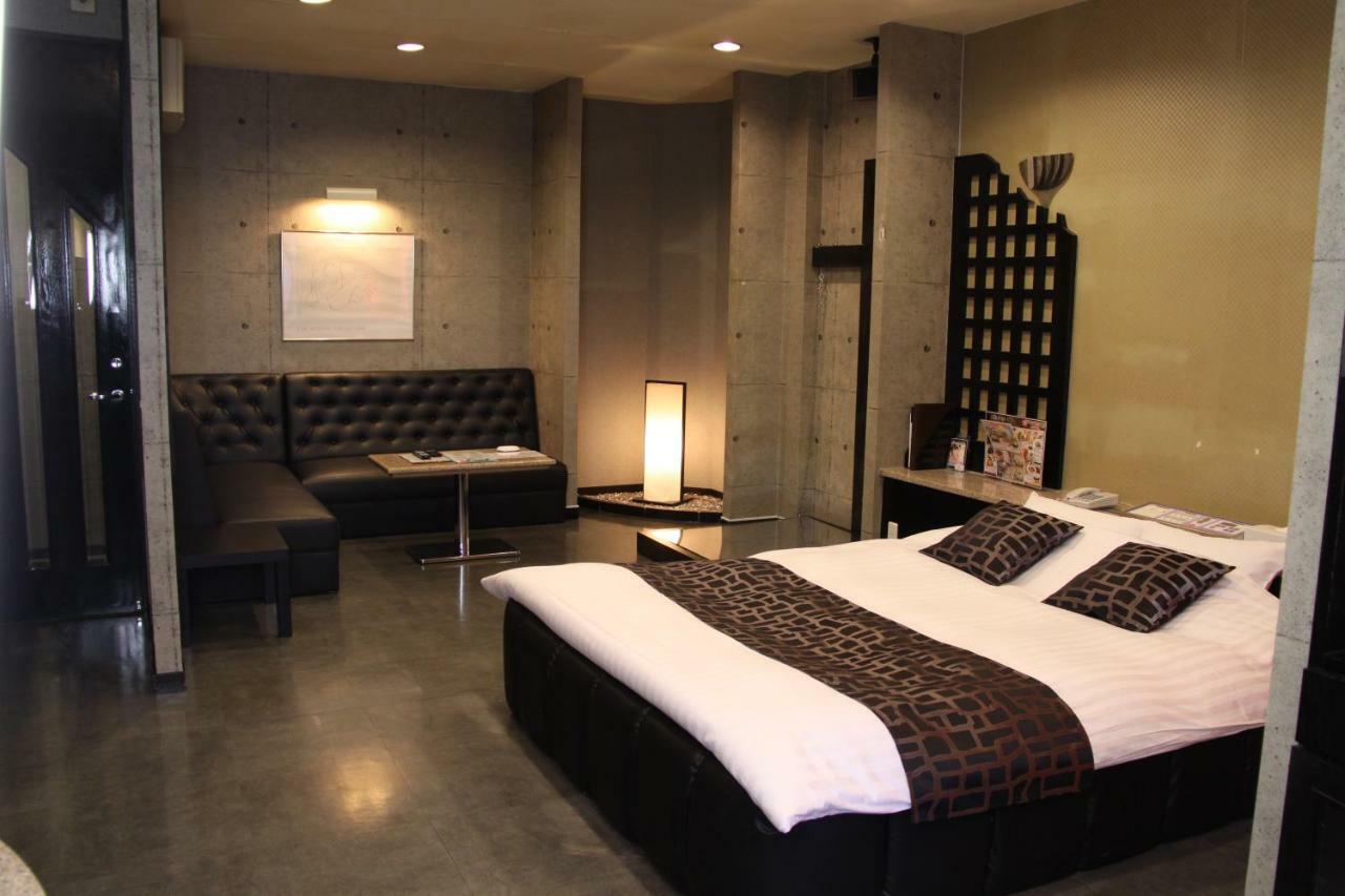 Hotel A-Style (Adults Only) Kumamoto Bagian luar foto